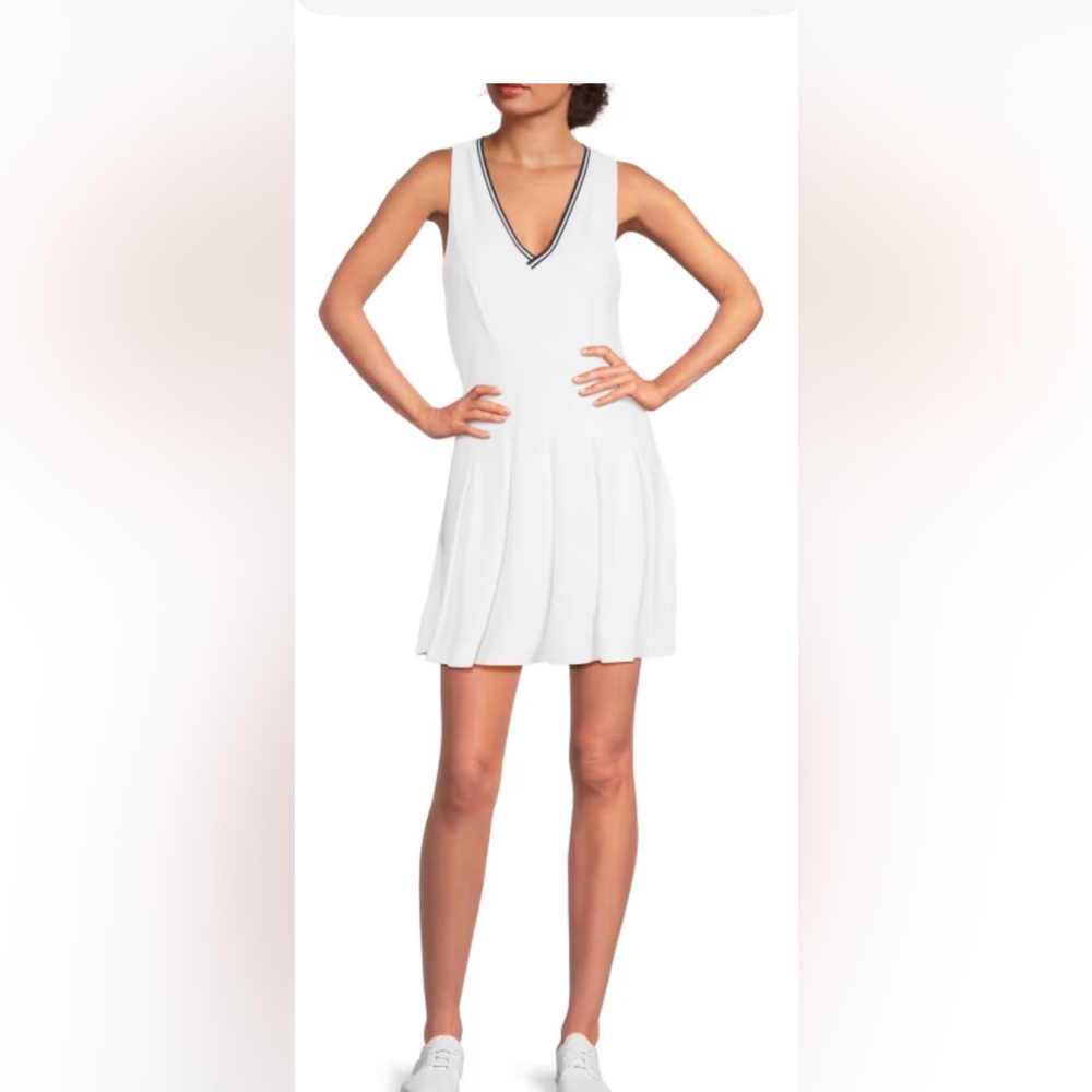 J. McLaughlin Azra Dress. Great fot Golf, Tennis or Pickleball Size 2